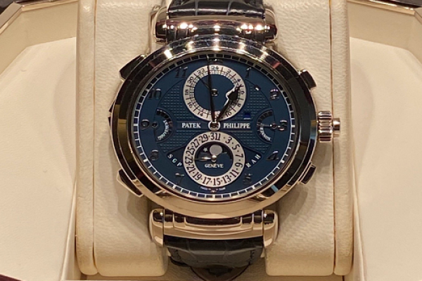 Patek Philippe 6300G-010 Grandmaster Chime