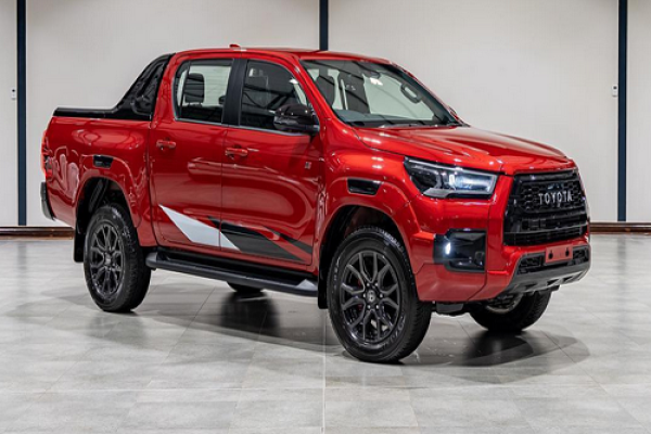 Toyota Hilux 2.8 4x4 AT D/Cab GR-Sport